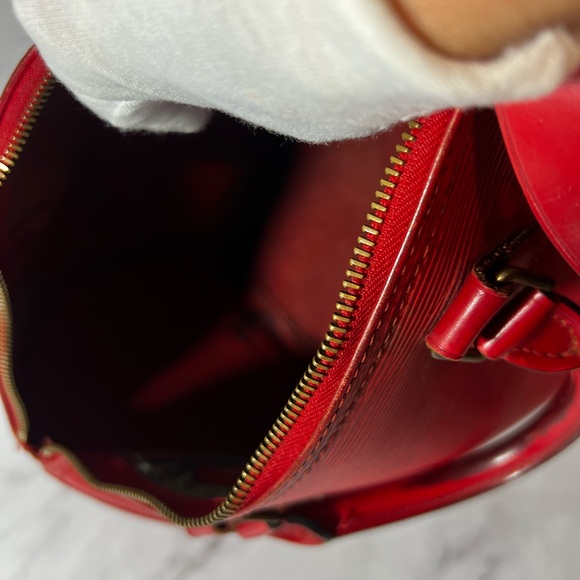 GUC Louis Vuitton Red Epi Speedy 30 Handbag - Picture 11 of 16